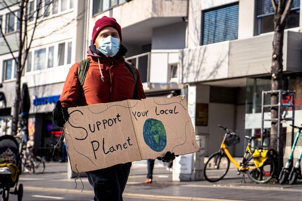 Quelle est la place de l'écologie dans le débat public et citoyen ?
